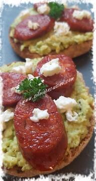 Tartines d'avocat au chorizo fort & féta - CASA RAMÓN