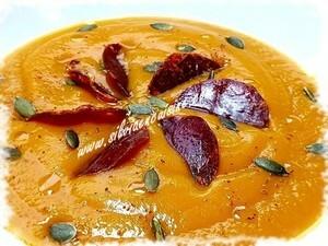 Velouté de patates douces au lomo Ibérique de Bellota - CASA RAMÓN